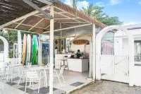 Ning She Surf Lodge