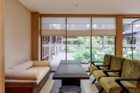 Panda Hotel (Dujiangyan Irrigation System Scenic Area & South Bridge) - palestra
