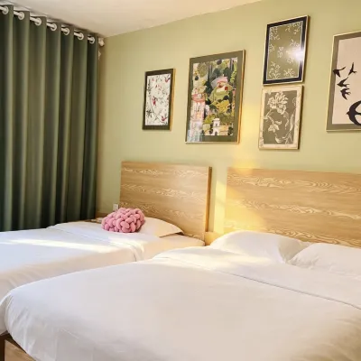 Home of Little Bee Guesthouse Hotels near Gupo Mountain Tourist Area