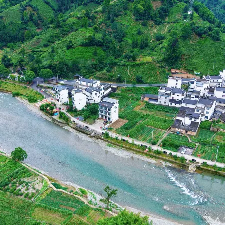 Huangshan Xiuning · Mengtinggu Homestay