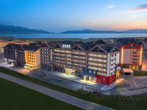 LAVANDE Hotel(Sayram Lake Tourist Center)