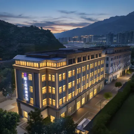 Moshang Qingju Hotel (Chongqing Fengjie High-Speed Railway Station Binhe Park Branch)