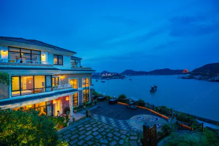 Yinhai Sanwan Hostel Отели рядом с достопримечательностью «Huangcheng Beach»