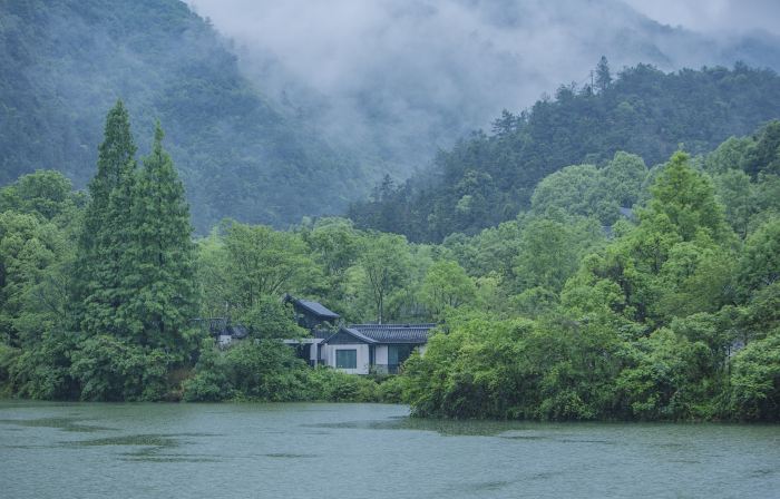 Found Retreat Jiande Hangzhou