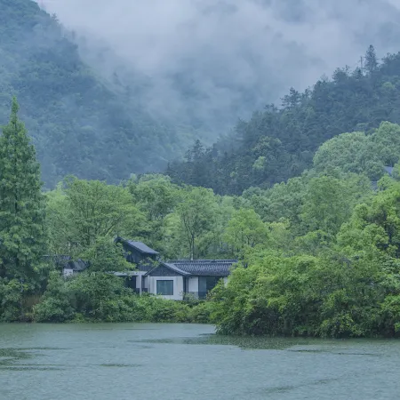 Found Retreat Jiande Hangzhou