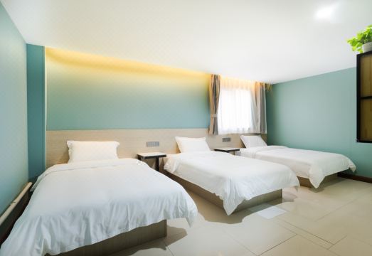 3. 미지아 유스 호..