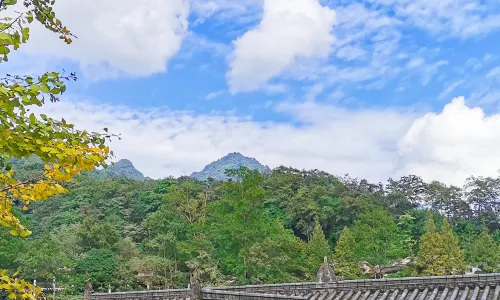 青城山逸閒廬度假飯店