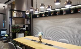 Homeinn Selected Hotel (Shanghai Fengxian Nanqiao Bailian Shopping Center)