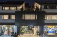 Jishang Hotel (Kunming Nanping Pedestrian Street Jinma Bijifang Branch)
