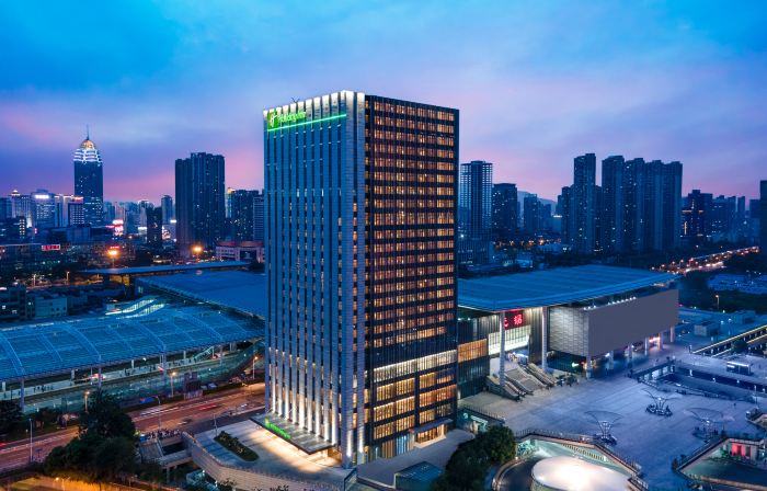 ฮอลิเดย์ อินน์ อู๋ซี เซ็นทรัล สเตชั่น บาย IHG
