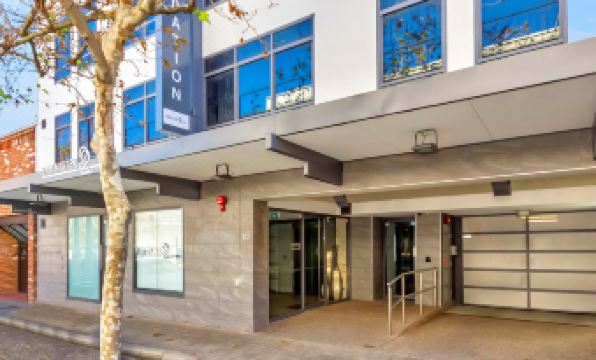 New Haus by Hougoumont Hotel, Former Bannister 22