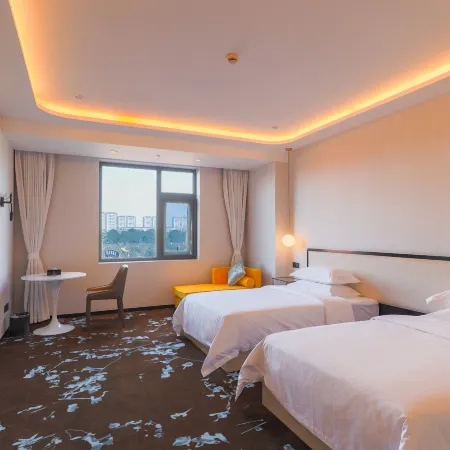 Lanye Lakeview Hotel