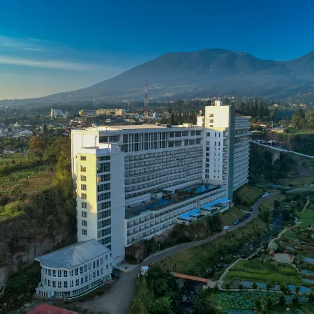 Le Eminence Puncak Hotel Convention & Resort