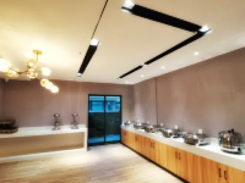 尚宜飯店（新興汽車客運站廟街步行街店）