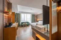 TRUE GO Hotel (Beijing Workers' Stadium Sanlitun Taikoo Li)