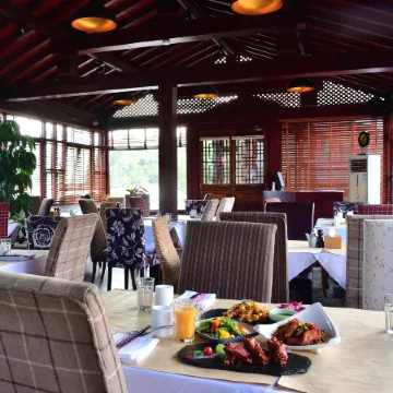 Jingshan Garden Hotel Отели рядом с достопримечательностью «Запретный город»