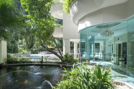 Shangri-La Apartments
