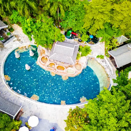 Nanning Jiuquwan Hot Spring Holiday Hotel
