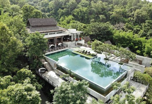 베란다 하이 리조트의 인피니티 풀