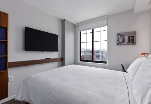 모토 바이 힐튼 객실 내부