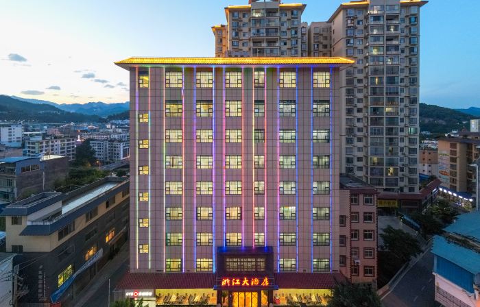 Ceheng Zhejiang Hotel