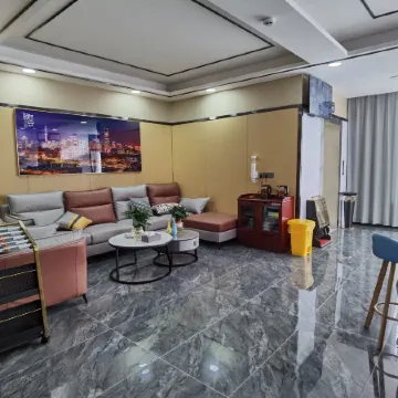 Xinhua Business Hotel