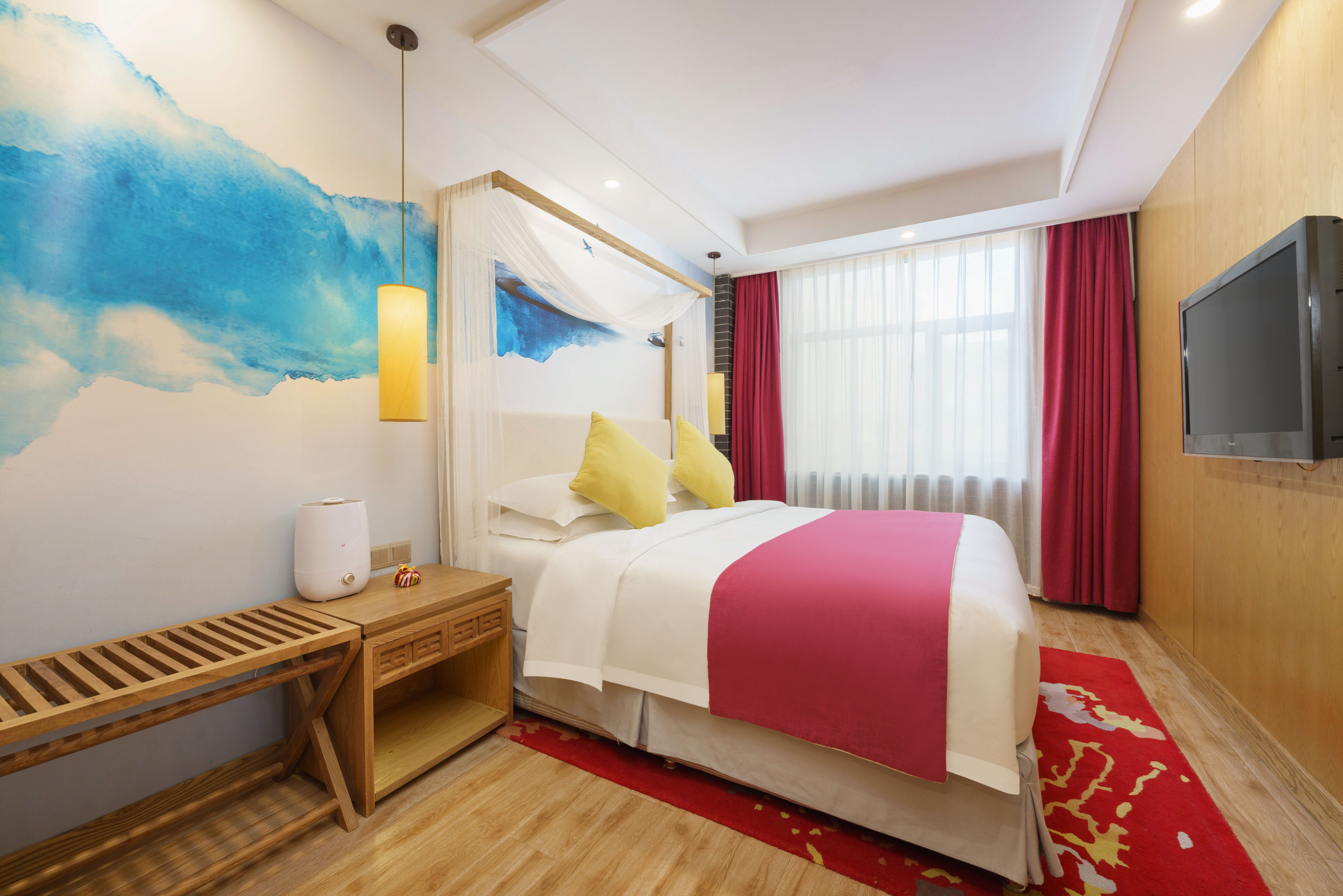 Xinjiang Zunmao Yindu Hotel (Hongshan Park Autonomous Region Museum Store) Over view