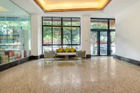 Elan Hotel