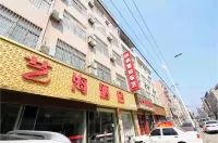 Xingping Yihai Hotel Отели рядом со станцией Xingping жд вокзал