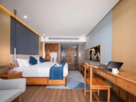 Xishuangbanna Shengguan Tiantongxiang Garden Hotel (Gaozhuang Star Light Night Market)