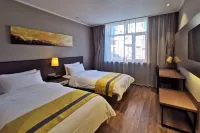 Yiju Collection Hotel (Mohe Beijixing Square)