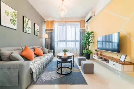 Nanning Ziqing Apartment