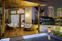 Maitreya Chizhiquan Hot Spring Hotel (Maitreya Honghe Water Township)