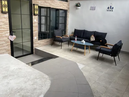 Nanchong Yaliju Courtyard Homestay