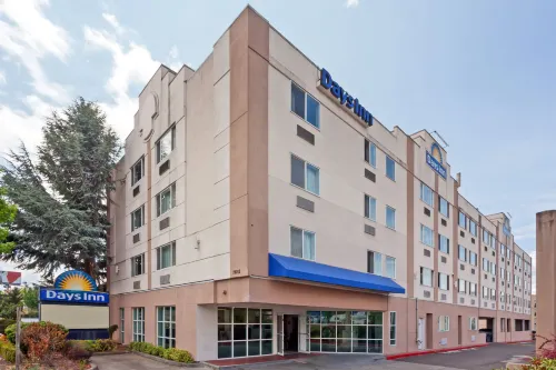 Days Inn by Wyndham Seatac Airport Hotels in SeaTac