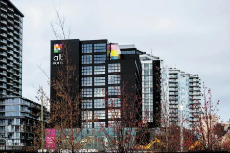 Alt Hotel Calgary East Village Отели рядом с достопримечательностью «Университет Летбридж Калгари Кампус»