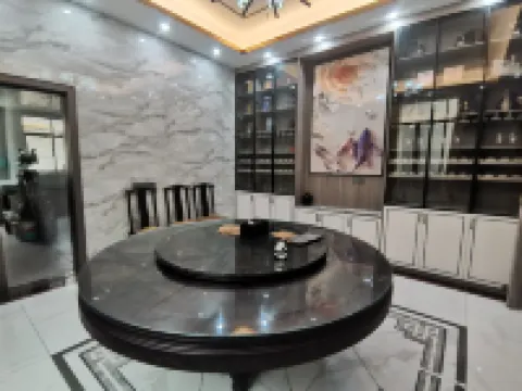 Hailing Island Township Inn