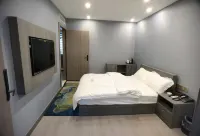 Anshun Guishu Homestay (302 Hospital) - Inns