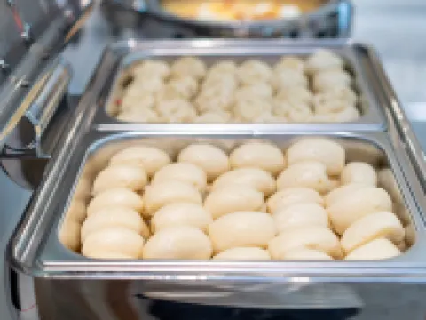 Super 8 Selected Hotel (Century Avenue Branch, Bachu County) Hoteles en Condado de Maralbexi