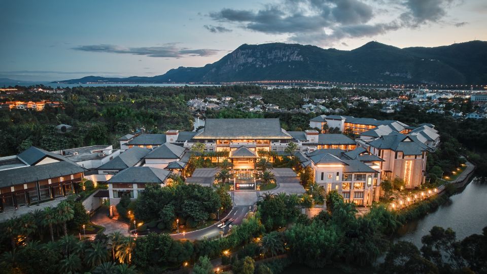 HUALUXE Hotels and Resorts KUNMING