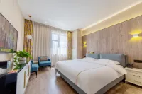 Burqin baishun Hotel Hotels in Jiadengyu Service Area