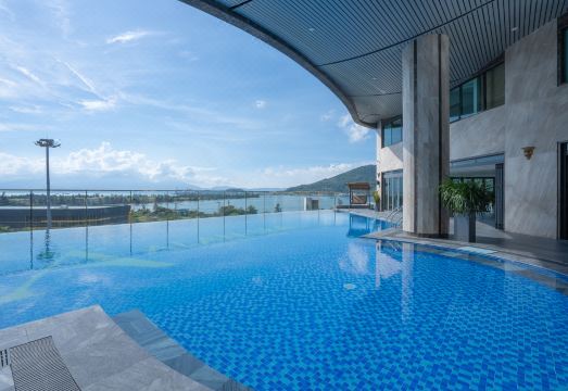 앨런 시 다낭 수영장 전망