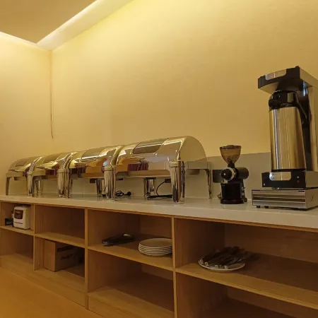 James Joyce Coffetel Hotel (Bazhou Xinghua Road Fengze Pedestrian Street)