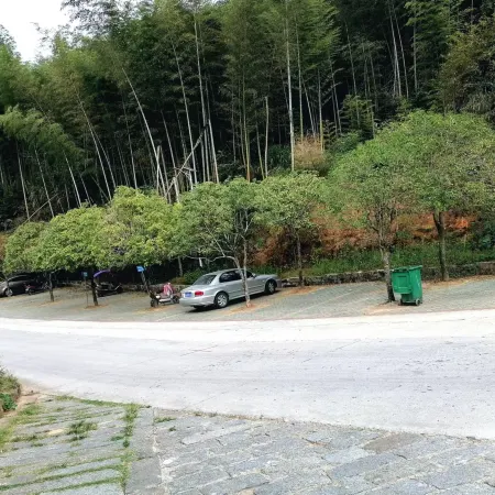 Fengxin Yangshan Lehuoju Homestay