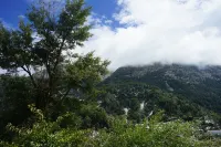VALATOMS Van Latu Chuyi Homestay (Kangding) - غرفة مطلة على الجبل