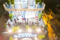Santini Hotel