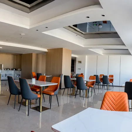 Shengzhou Yue Jianglan Boutique Hotel (Wuyue Plaza Branch)