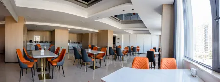 Shengzhou Yue Jianglan Boutique Hotel (Wuyue Plaza Branch) Отели рядом с достопримечательностью «Huju Zoo»