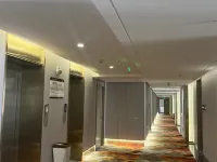 이닝 컬러풀 플라워 시티 호텔 (류싱 스트리트 관광지) 이닝 호텔