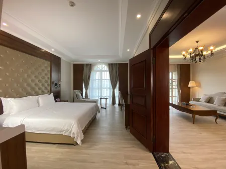 Tianyi Hotel Отели рядом с достопримечательностью «Colorful Waterfall»